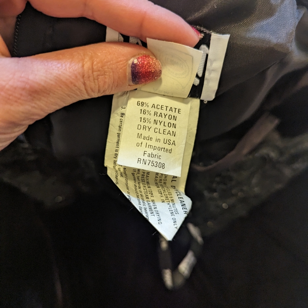 Vintage Nikki originals black velvet dress and with glitter applique size 6 - Picture 8 of 11